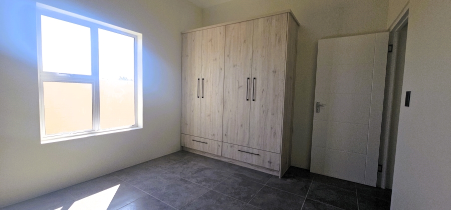 2 Bedroom Property for Sale in Middedorp Western Cape